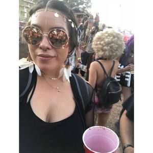 Meet your Posher, Danielle